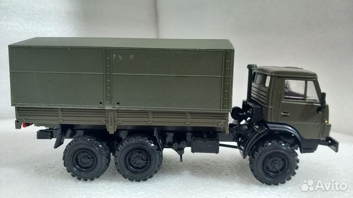 1:43 Камаз-43105