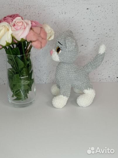 Вязаный плюшевый котёнок, ручная работа