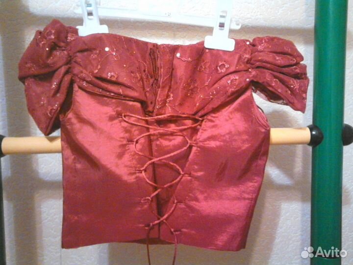 Нарядное платье