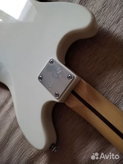 Электрогитара Squier by fender Mustang