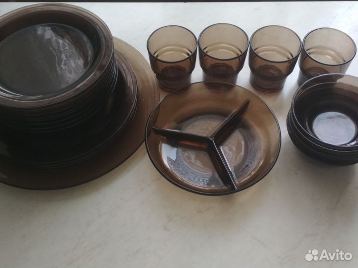 Посуда и кухонные принадлежности