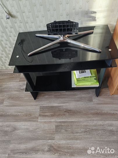 Журнальный столик, тумба под телевизор