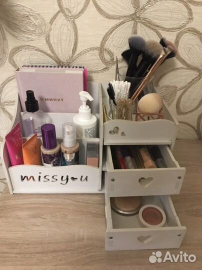 Комод для косметики