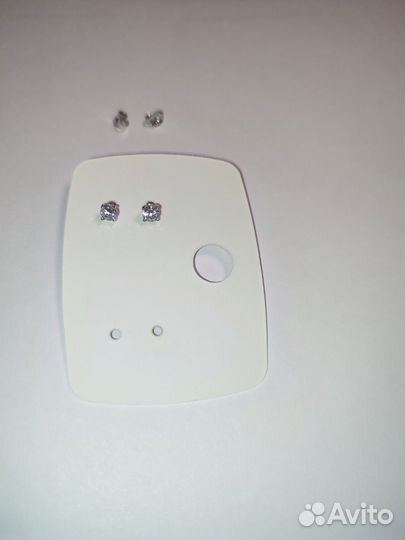 Серебряные серьги гвоздики