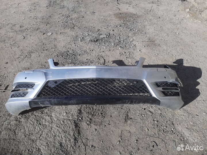 Бампер передний 2011 год,AMG Mercedes Benz c- 204