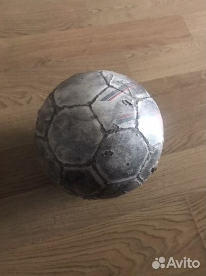 Футбольный мяч