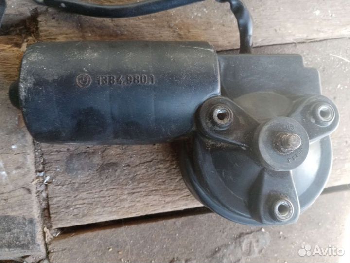 Моторчик стеклоочистителя бмв е34