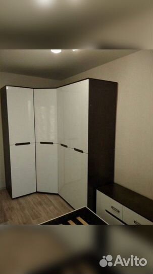 Шкаф распашной