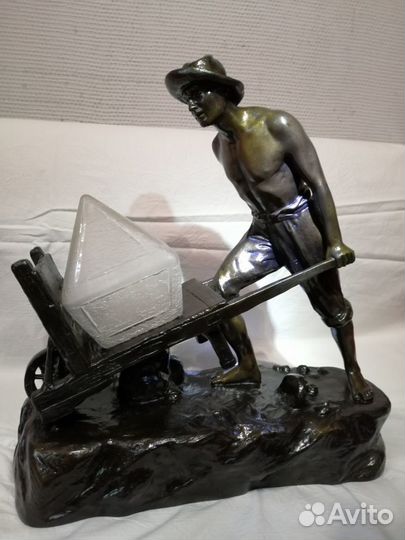 Антикварная скульптура 