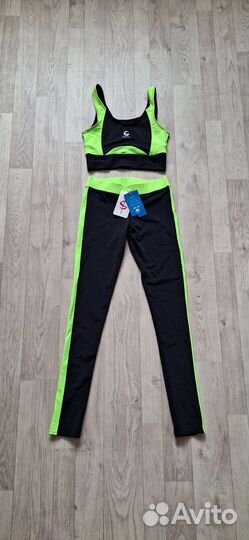 Костюм для занятий фитнеса новый