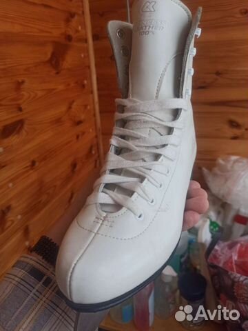 Коньки фигурные 38 размер