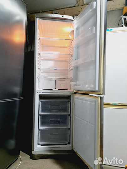 Холодильник indesit