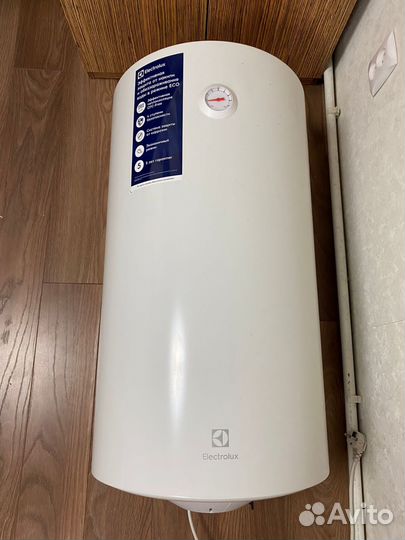 Водонагреватель Electrolux EWH 100 Quantum Pro