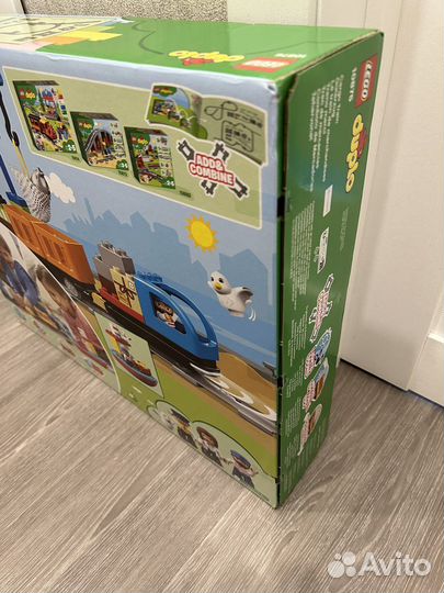 Конструктор lego duplo Town Грузовой поезд (10875)