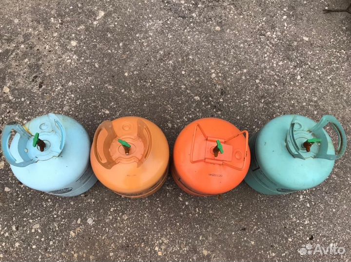 Пустые баллоны из под фреона