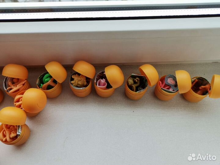 Киндер игрушки natoons