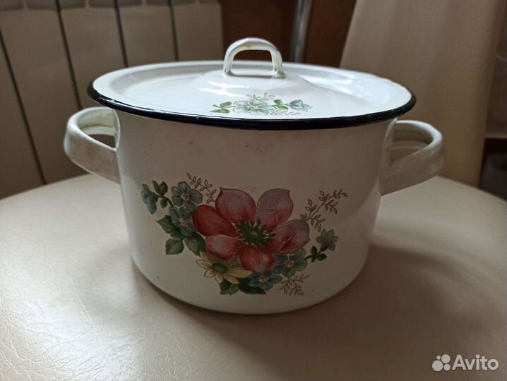 Кастрюля эмалированная 2,5л