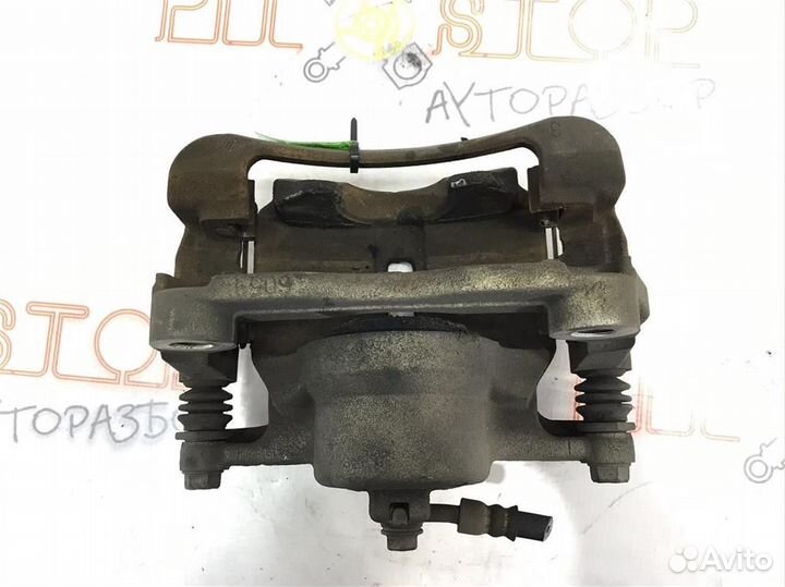 Суппорт передний левый Nissan Qashqai (J10) 2006