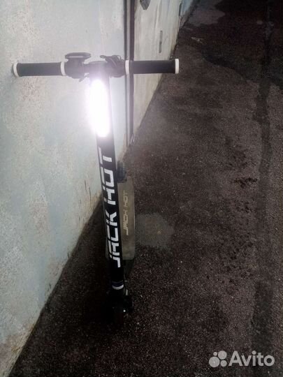 Самокат взрослый электрический бу