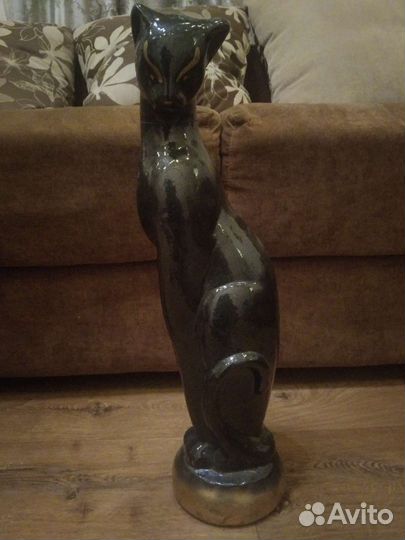 Копилка в виде черной кошки