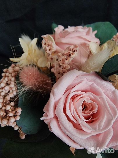 Букет из роз гортензии