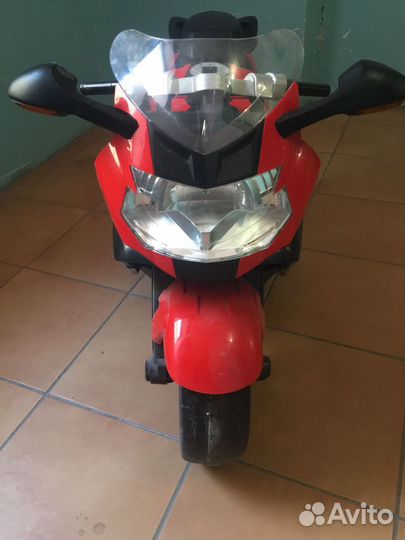 Детский мотоцикл BMW 1300S