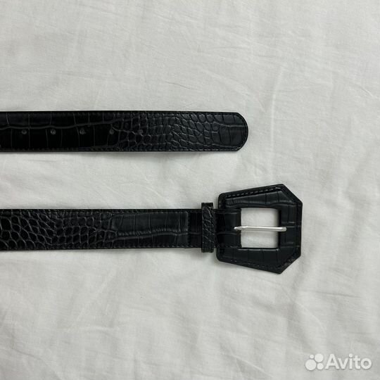 Черный ремень Zarina