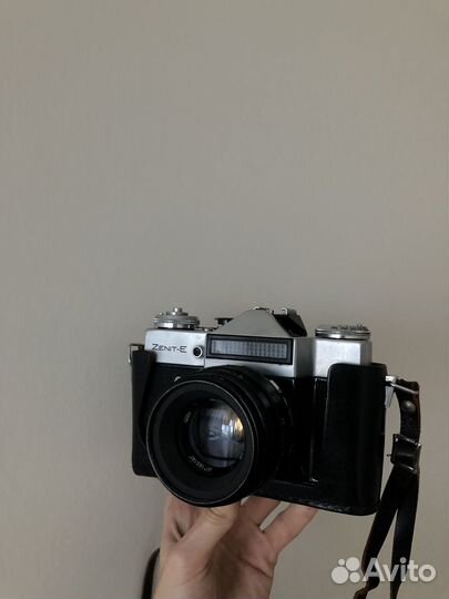 Плёночный фотоаппарат зенит-Е + Гелиос-44 58mm/2,0