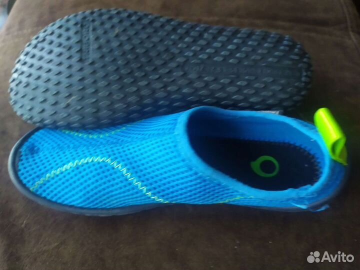 Коралловые тапочки аквашузы tribord,р32(20,5-21см)