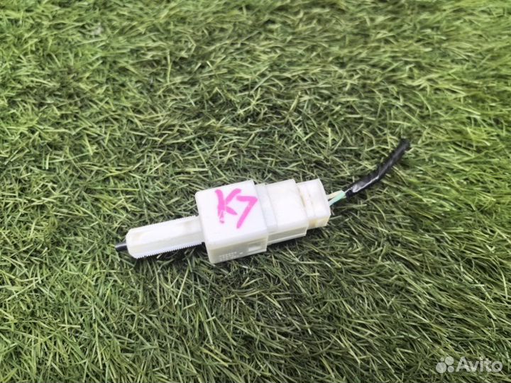 Концевик под педаль тормоза Honda Cr-V RE4 2010