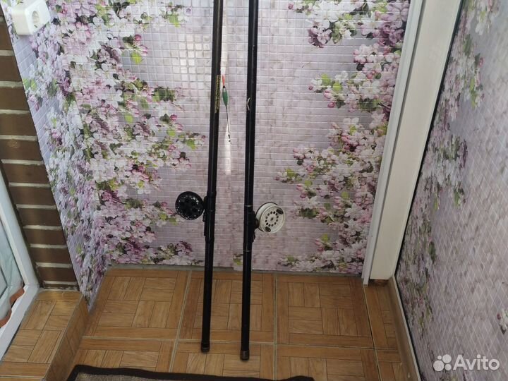 Удочки поплавочные оснащенные