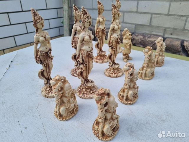Статуэтки гипсовые