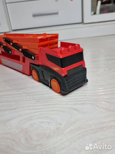 Hot wheels автовоз