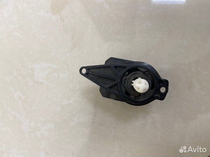 Корректор фар Skoda Fabia 2 универсал BXW 2009