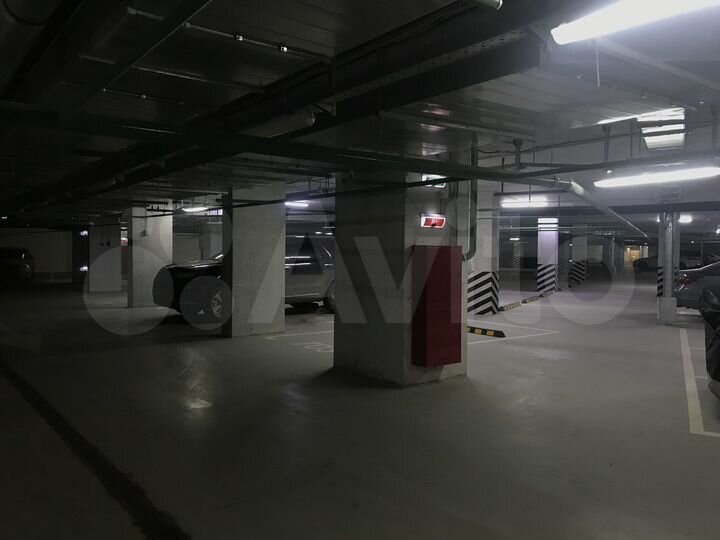 Машиноместо, 20 м²