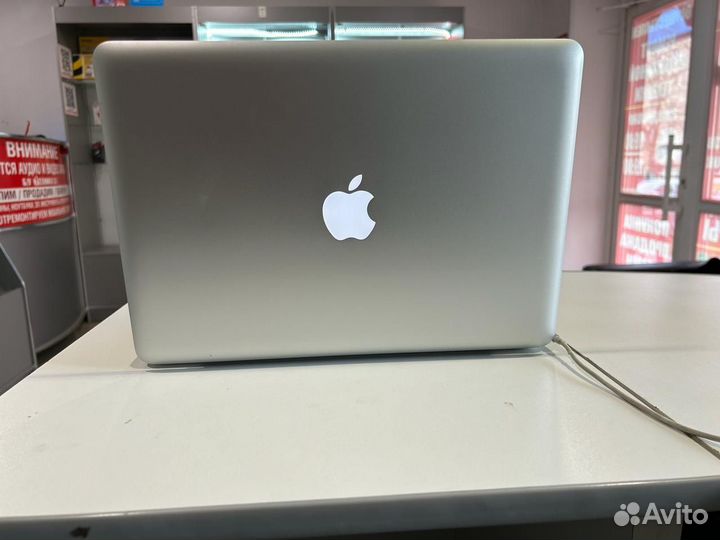 Ноутбук Apple MacBook Pro 13 (2009)