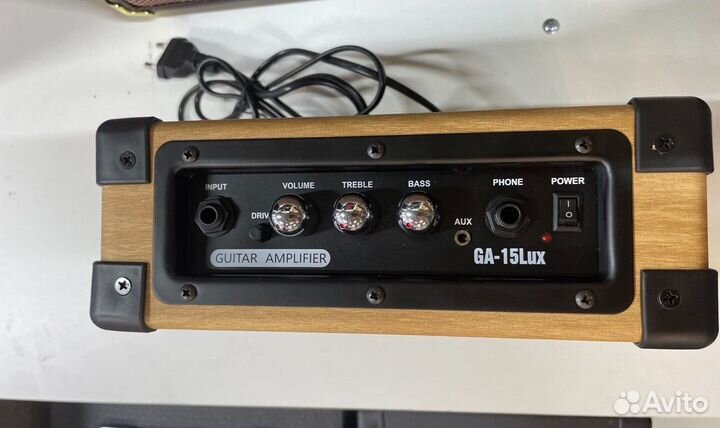 Комбоусилитель для гитары rocket GA-15 LUX N