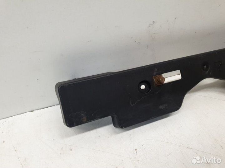 Площадка под гос. номер передняя Toyota Land