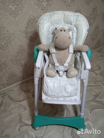 Детский стульчик для кормления