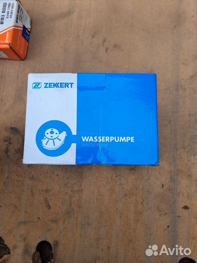 Водяной насос Renault logan