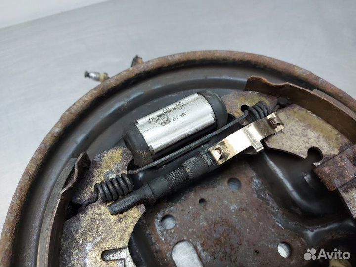 Тормозной механизм задний правый Ford Fusion CBK