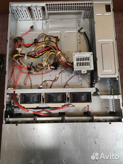 Сервер Supermicro 2U CSE-826