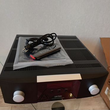 Усилитель Mark Levinson 5802