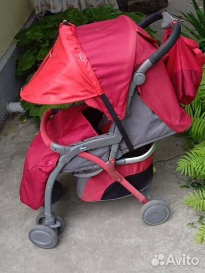 Прогулочная коляска