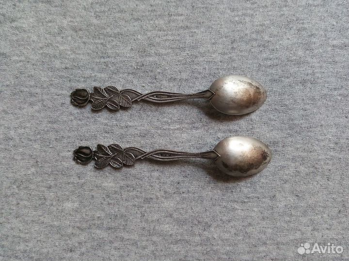 Ложка кофейная Хильдесхаймская роза серебро 875 пр