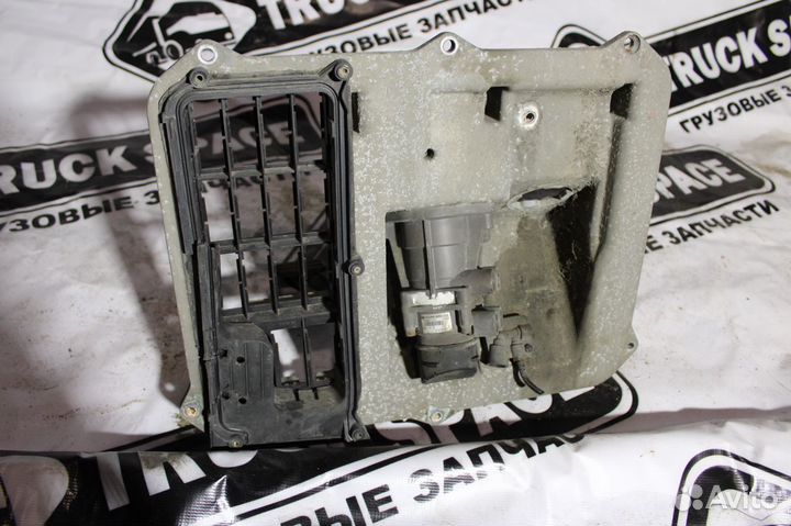 Тормозной кран с педалями на MAN 81.52130-6275