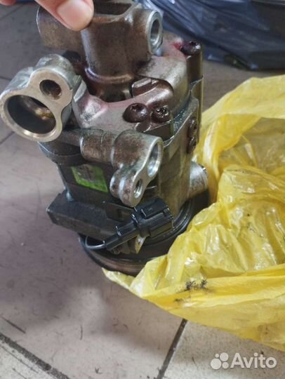 Компрессор кондиционера Nissan