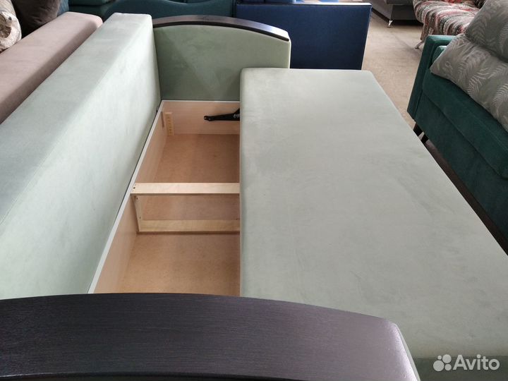 Диван прямой Лора