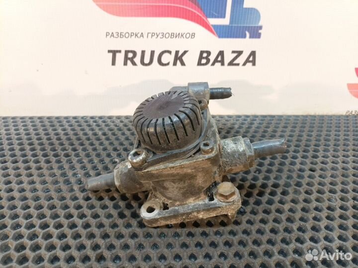 Клапан ускорительный