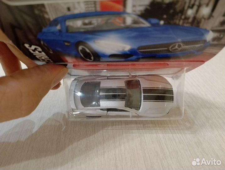 Ford Mustang, серебро